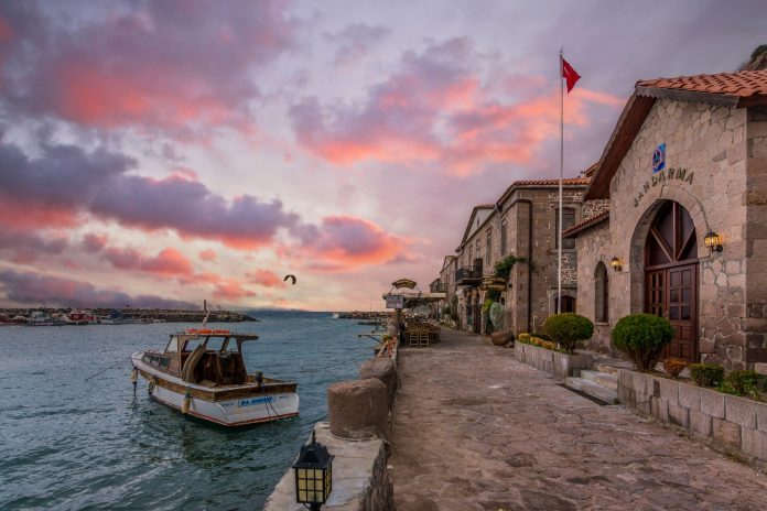 Kadırga Koyu